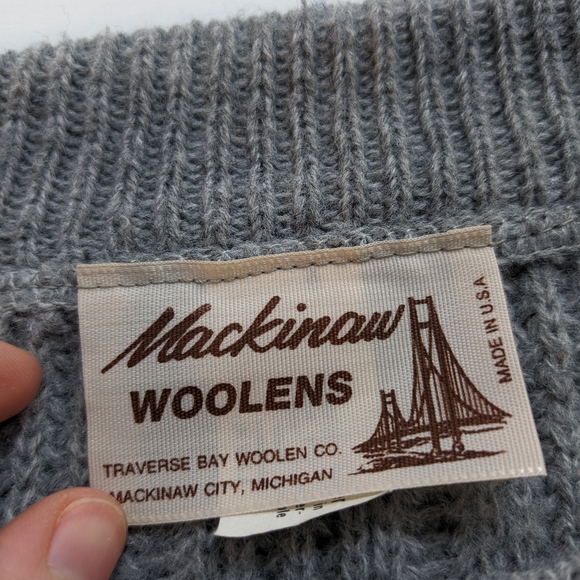 Vintage Mackinaw Woolens Knit Cardigan Sweater Size Medium. - Picture 7 of 7